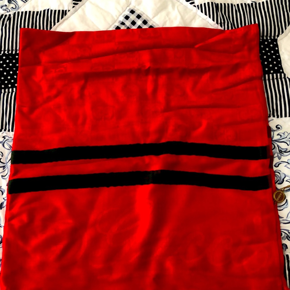 New scarf Gucci red color